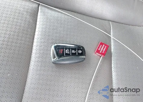 2016 Hyundai Santa Fe Sport 2.4L from USA, damaged, VIN 5XYZUDLB3GG313628